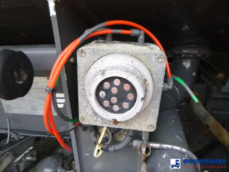 Камион цистерна MAN TGS 26.320 6X2 RHD fuel tank 20 m3 / 4 comp: снимка 13