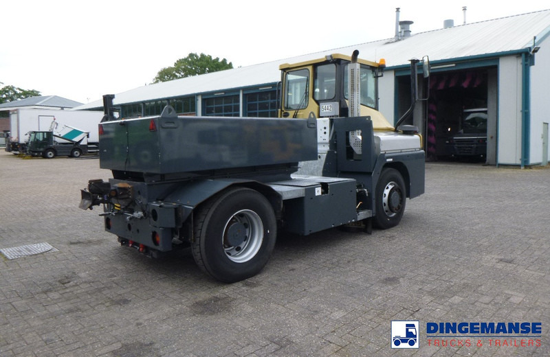 MOL RM 255 4X4 terminal drawbar tractor 150 ton - Терминален влекач: снимка 4 MOL RM 255 4X4 terminal drawbar tractor 150 ton - Терминален влекач: снимка 4