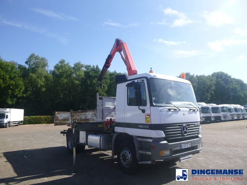 Mercedes-Benz Actros 1835 4x2 tipper + Palfinger PK12000 - Камион с кран: снимка 3 Mercedes-Benz Actros 1835 4x2 tipper + Palfinger PK12000 - Камион с кран: снимка 3