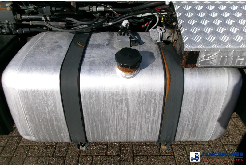 Лизинг на Mercedes-Benz Antos 2543 6x2 Euro 6 Marrel container hook 18t Mercedes-Benz Antos 2543 6x2 Euro 6 Marrel container hook 18t: снимка 13