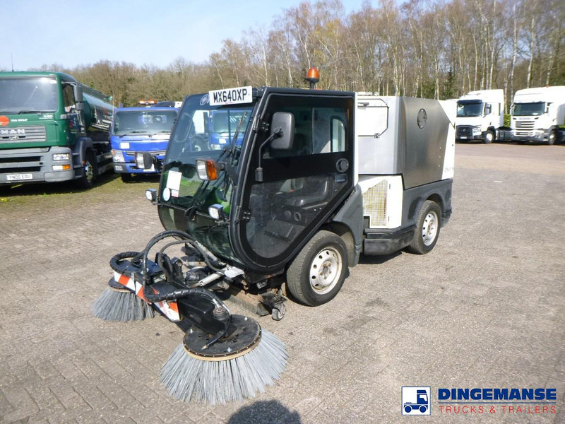 Nilfisk City Ranger CR3500 sweeper - Мотометачна машина: снимка 1 Nilfisk City Ranger CR3500 sweeper - Мотометачна машина: снимка 1