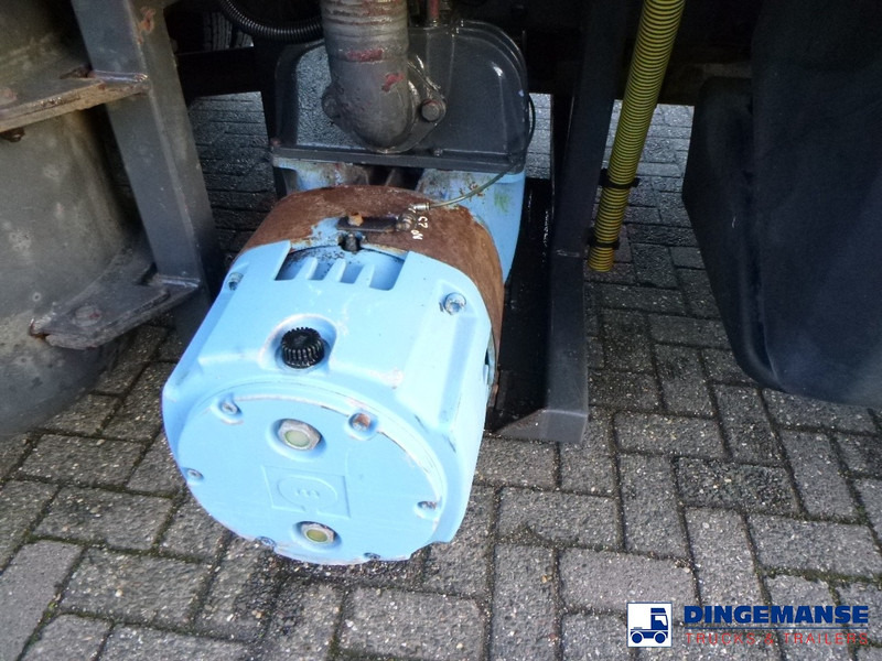 Каналопочистваща машина Renault Midlum 180.14 dxi 4x2 RHD Euro 5 vacuum tank 6.1 m3: снимка 13