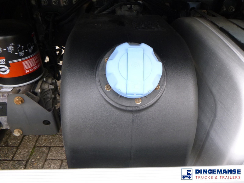Renault Premium 270 dxi 4x2 fuel tank 13.7 m3 / 4 comp - Камион цистерна: снимка 5 Renault Premium 270 dxi 4x2 fuel tank 13.7 m3 / 4 comp - Камион цистерна: снимка 5