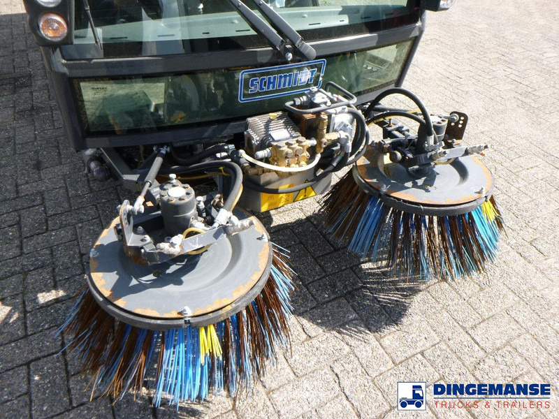 Мотометачна машина Schmidt Compact 200 street sweeper: снимка 9