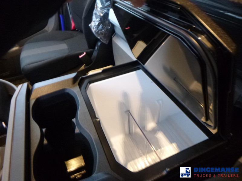 Нови Влекач DAF XF 530 6X2 Euro 6 new/unused: снимка 15