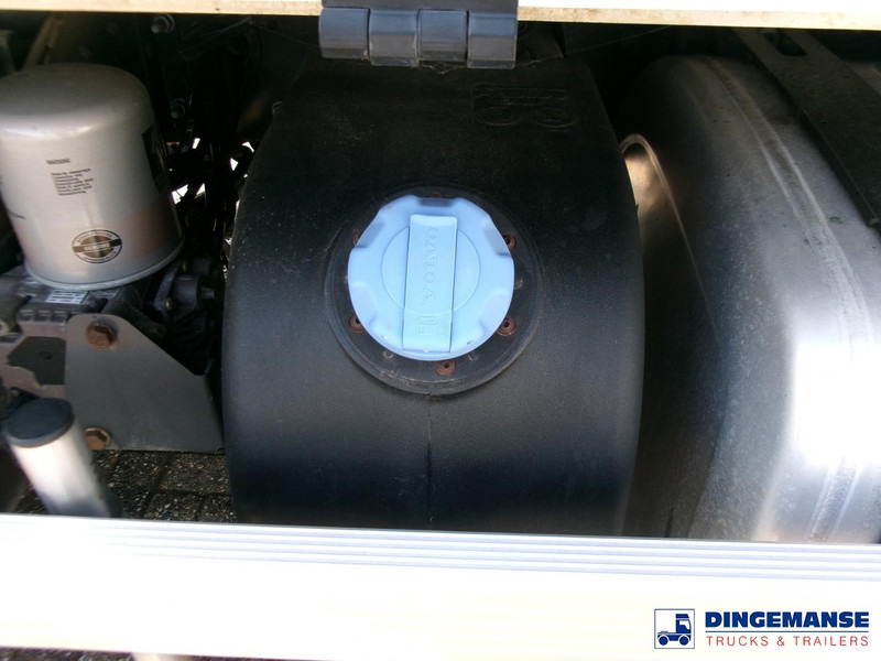 Камион цистерна Volvo FE 260 4x2 dxi fuel tank 13.3 m3 / 4 comp / ADR 21-06-2024: снимка 10 Камион цистерна Volvo FE 260 4x2 dxi fuel tank 13.3 m3 / 4 comp / ADR 21-06-2024: снимка 10