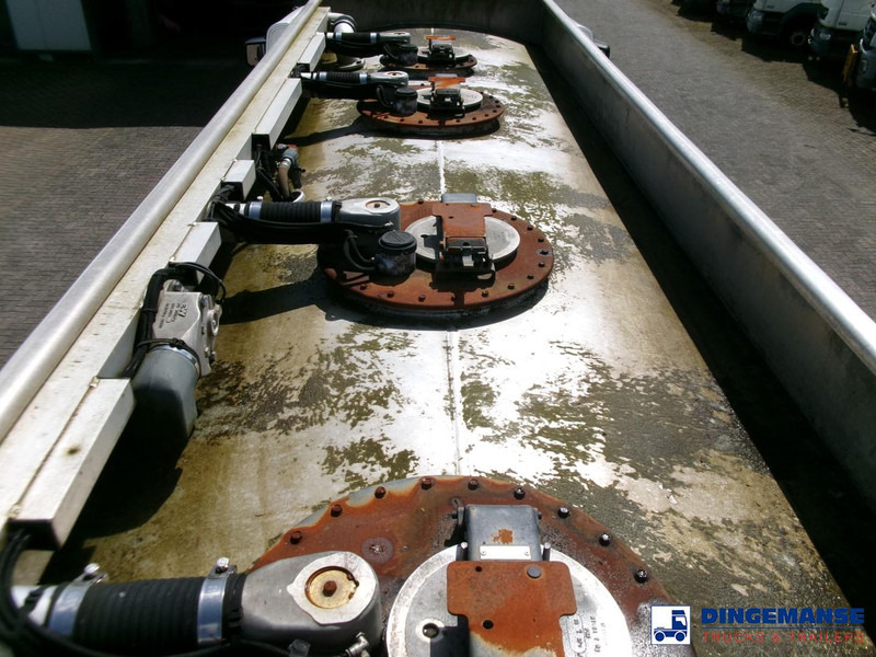 Камион цистерна Volvo FE 260 4x2 dxi fuel tank 13.3 m3 / 4 comp / ADR 21-06-2024: снимка 17 Камион цистерна Volvo FE 260 4x2 dxi fuel tank 13.3 m3 / 4 comp / ADR 21-06-2024: снимка 17