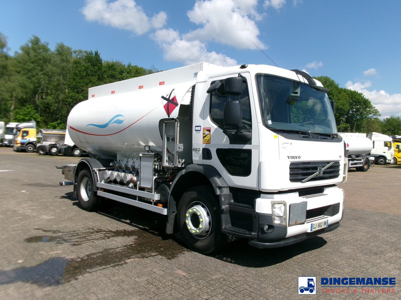 Volvo FE 260 4x2 dxi fuel tank 13.3 m3 / 4 comp / ADR 21-06-2024 - Камион цистерна: снимка 2 Volvo FE 260 4x2 dxi fuel tank 13.3 m3 / 4 comp / ADR 21-06-2024 - Камион цистерна: снимка 2