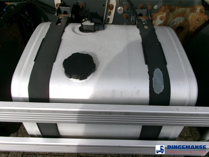 Volvo FE 280 4X2 fuel tank 13.6 m3 / 4 comp / ADR 07/07/24 - Камион цистерна: снимка 5 Volvo FE 280 4X2 fuel tank 13.6 m3 / 4 comp / ADR 07/07/24 - Камион цистерна: снимка 5