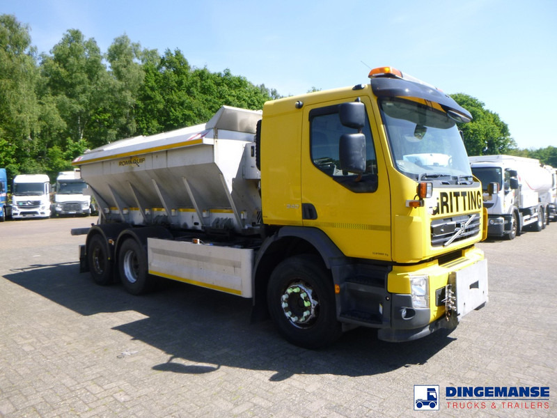 Volvo FH 340 6x4 RHD Romaquip gritter / salt spreader - Снегорин: снимка 2 Volvo FH 340 6x4 RHD Romaquip gritter / salt spreader - Снегорин: снимка 2