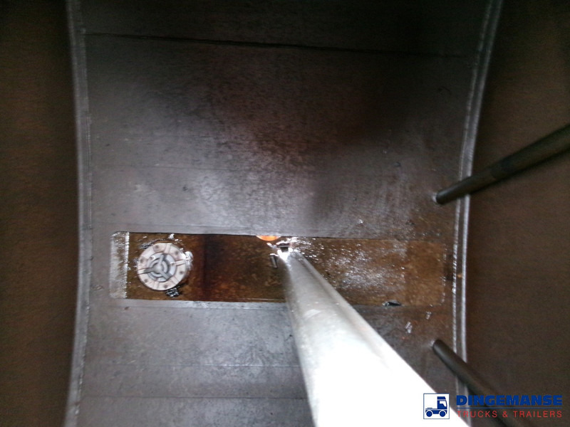 Камион цистерна Volvo FL 240 4x2 RHD fuel tank 13 m3 / 4 comp: снимка 20