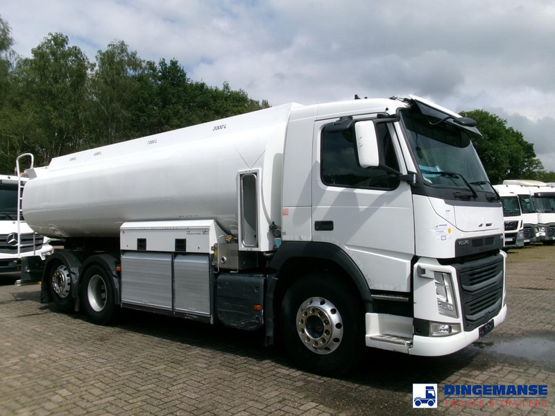 Volvo FM 380 6X2 fuel tank 20.6 m3 / 4 comp - Камион цистерна: снимка 2 Volvo FM 380 6X2 fuel tank 20.6 m3 / 4 comp - Камион цистерна: снимка 2