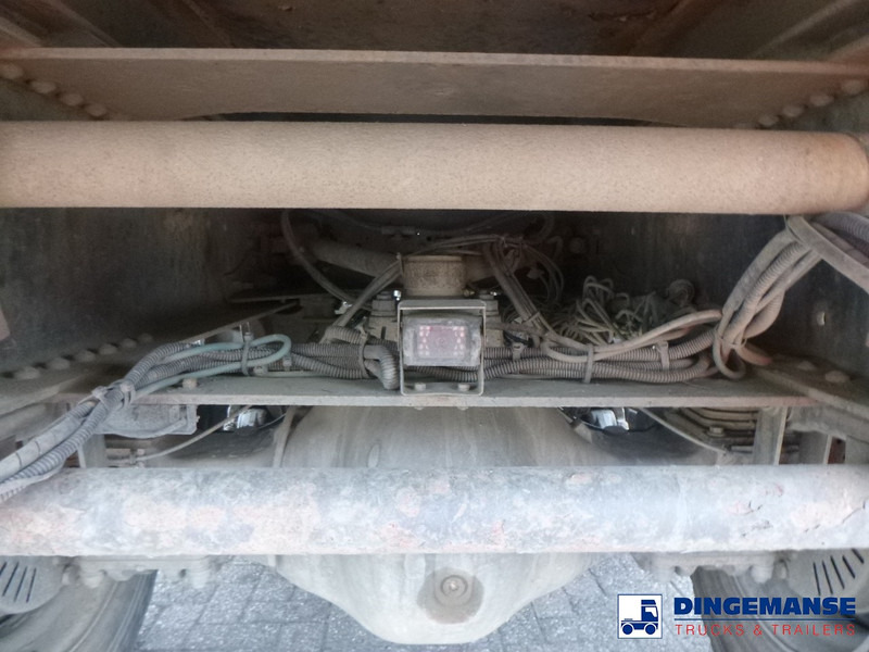 Самосвал камион Volvo FM 410 8x4 RHD steel tipper 16.6 m3: снимка 13