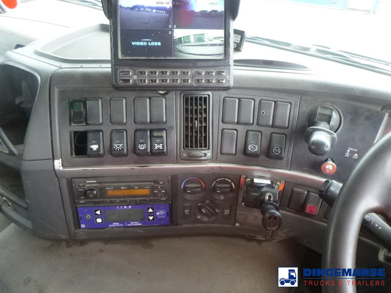 Самосвал камион Volvo FM 410 8x4 RHD steel tipper 16.6 m3: снимка 20