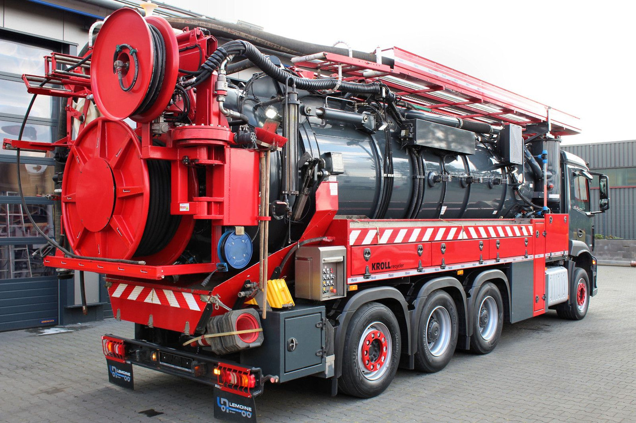 Mercedes-Benz AROCS 3246 8x4 Kroll 16m³ WRG Winterheizung -15C - Каналопочистваща машина: снимка 4 Mercedes-Benz AROCS 3246 8x4 Kroll 16m³ WRG Winterheizung -15C - Каналопочистваща машина: снимка 4