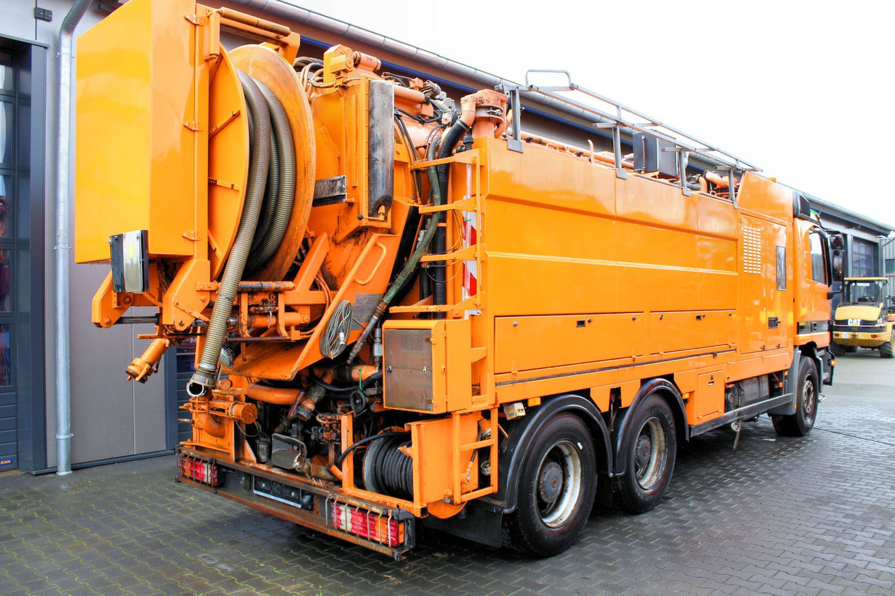 Mercedes-Benz Actros 2653 6x4 V8 Müller 16m³ Saug u.Spül-Kombi - Каналопочистваща машина: снимка 4 Mercedes-Benz Actros 2653 6x4 V8 Müller 16m³ Saug u.Spül-Kombi - Каналопочистваща машина: снимка 4