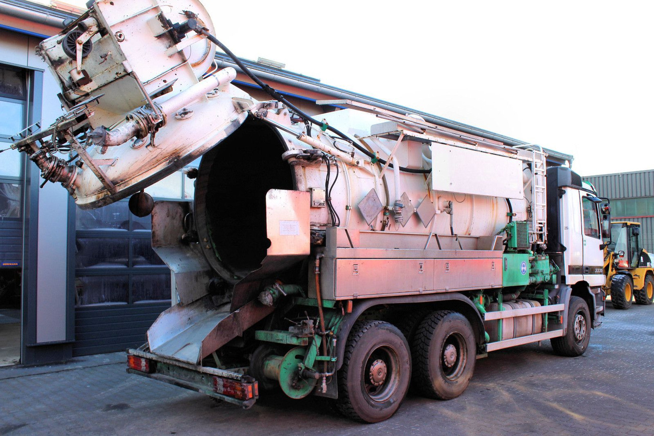 Mercedes-Benz Actros 3335 6x4 Kroll 13m³ HD-Kombi ADR/GGVS V2A - Каналопочистваща машина: снимка 3 Mercedes-Benz Actros 3335 6x4 Kroll 13m³ HD-Kombi ADR/GGVS V2A - Каналопочистваща машина: снимка 3