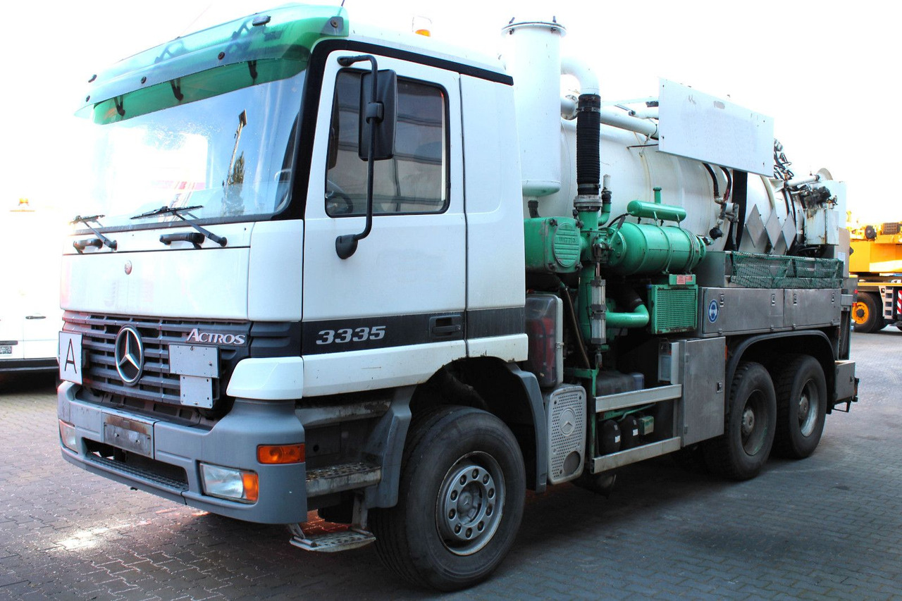 Mercedes-Benz Actros 3335 6x4 Kroll 13m³ HD-Kombi ADR/GGVS V2A - Каналопочистваща машина: снимка 4 Mercedes-Benz Actros 3335 6x4 Kroll 13m³ HD-Kombi ADR/GGVS V2A - Каналопочистваща машина: снимка 4