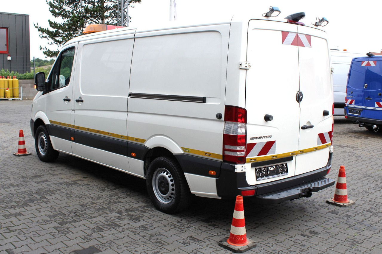 Mercedes-Benz Sprinter 316 CDI + Leistikow 1m³ HD-Spüler 3,5t - Каналопочистваща машина: снимка 3 Mercedes-Benz Sprinter 316 CDI + Leistikow 1m³ HD-Spüler 3,5t - Каналопочистваща машина: снимка 3