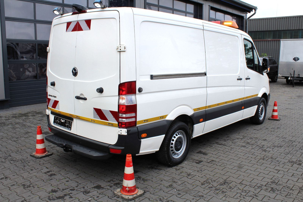 Mercedes-Benz Sprinter 316 CDI + Leistikow 1m³ HD-Spüler 3,5t - Каналопочистваща машина: снимка 4 Mercedes-Benz Sprinter 316 CDI + Leistikow 1m³ HD-Spüler 3,5t - Каналопочистваща машина: снимка 4