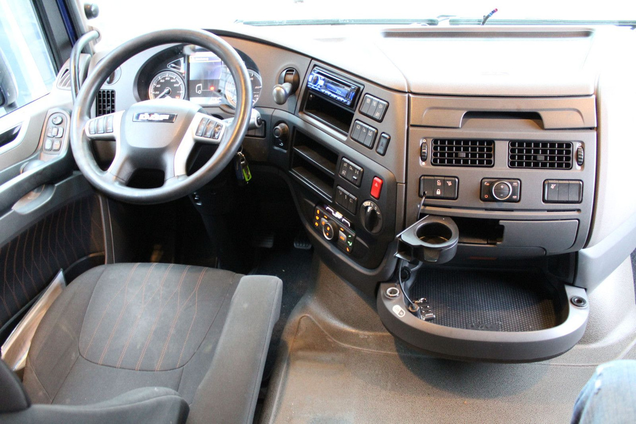 Влекач DAF XF 480 FT 4x2 SZM Lowliner !!! TOP !!!: снимка 12 Влекач DAF XF 480 FT 4x2 SZM Lowliner !!! TOP !!!: снимка 12