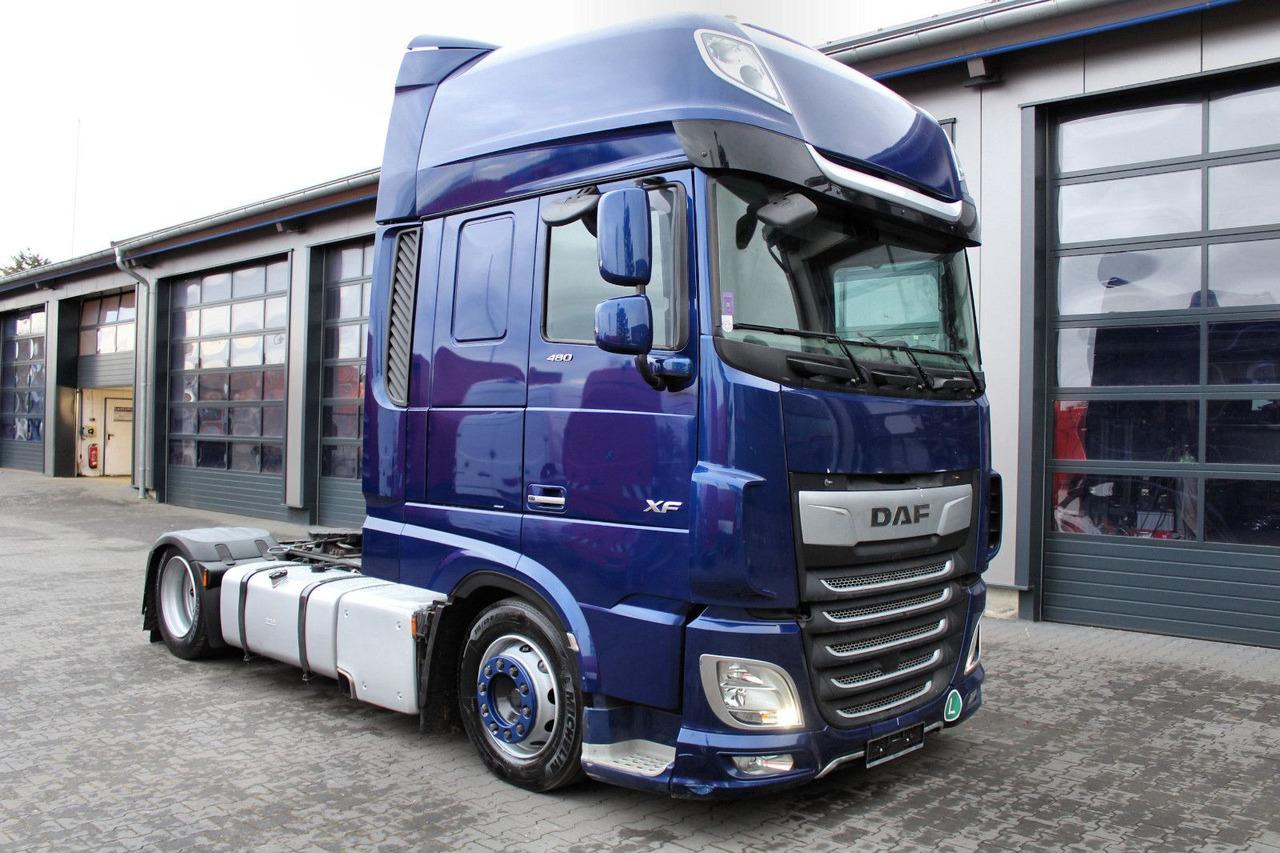 DAF XF 480 FT 4x2 SZM Lowliner !!! TOP !!! - Влекач: снимка 2 DAF XF 480 FT 4x2 SZM Lowliner !!! TOP !!! - Влекач: снимка 2