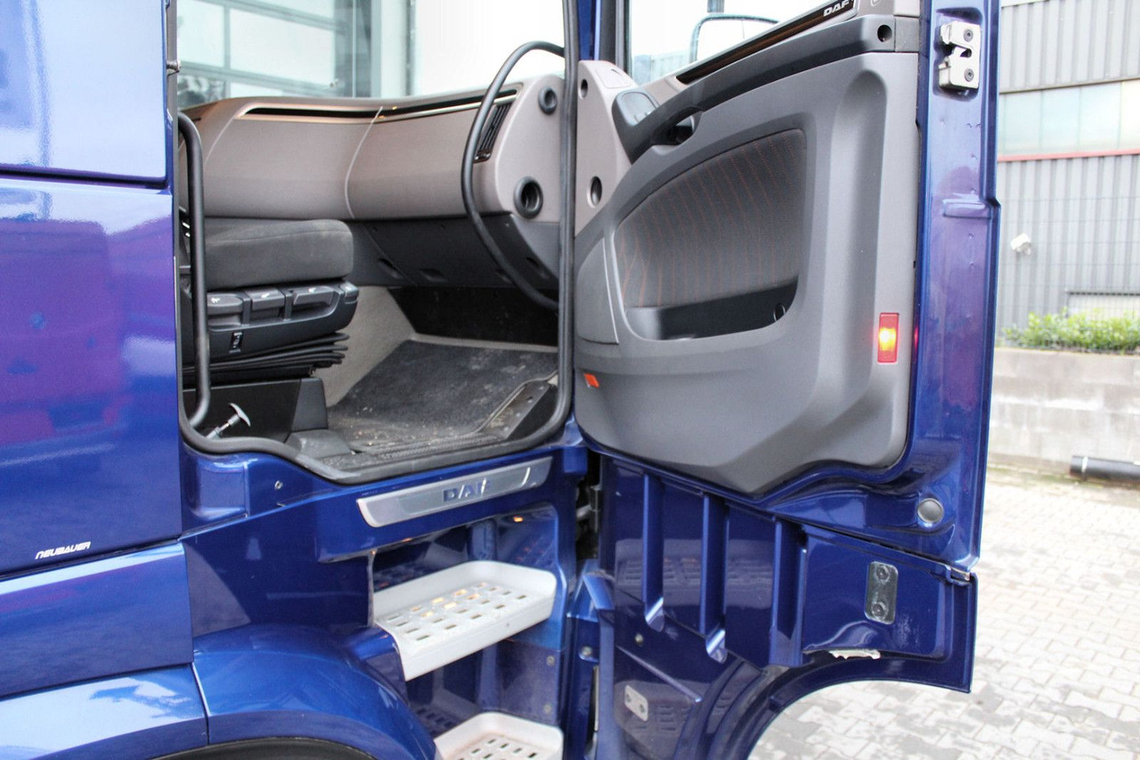 Влекач DAF XF 480 FT 4x2 SZM Lowliner !!! TOP !!!: снимка 8 Влекач DAF XF 480 FT 4x2 SZM Lowliner !!! TOP !!!: снимка 8