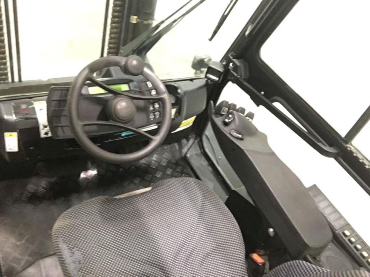 Hyster H8.0FT-6 - Контейнерен товарач: снимка 3 Hyster H8.0FT-6 - Контейнерен товарач: снимка 3