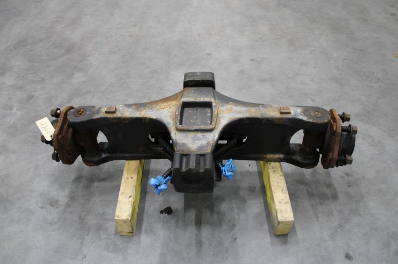Hyster STEERING AXLE - Ос и части за Подемно-транспортна техника: снимка 1 Hyster STEERING AXLE - Ос и части за Подемно-транспортна техника: снимка 1