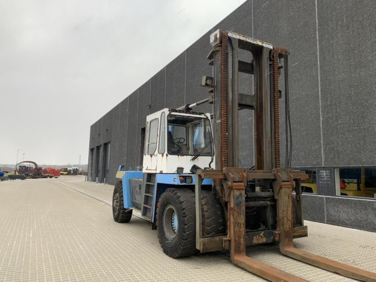 Kalmar DCB32-1200 - Дизелов мотокар: снимка 2 Kalmar DCB32-1200 - Дизелов мотокар: снимка 2