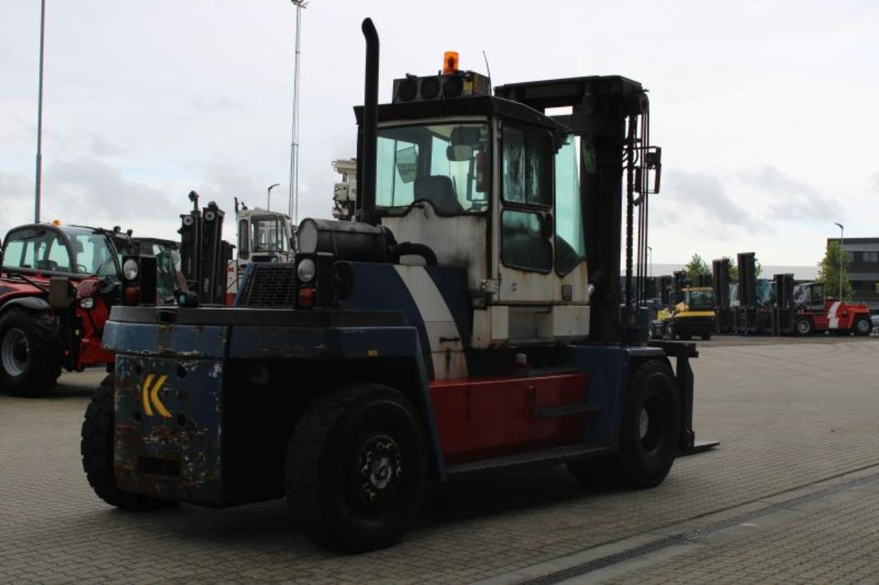 Kalmar DCD160-12 - Дизелов мотокар: снимка 3 Kalmar DCD160-12 - Дизелов мотокар: снимка 3