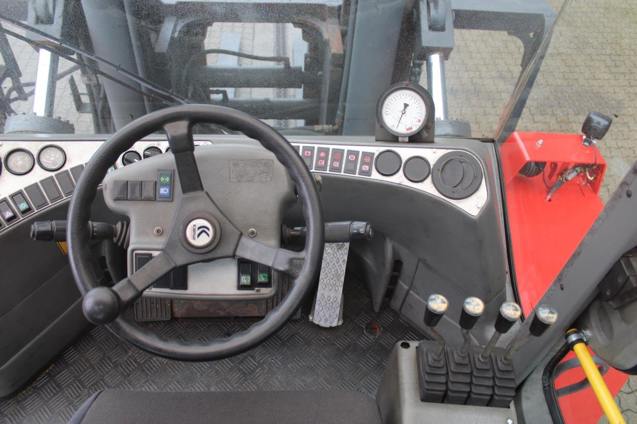 Kalmar DCD200-12LB - Дизелов мотокар: снимка 4 Kalmar DCD200-12LB - Дизелов мотокар: снимка 4