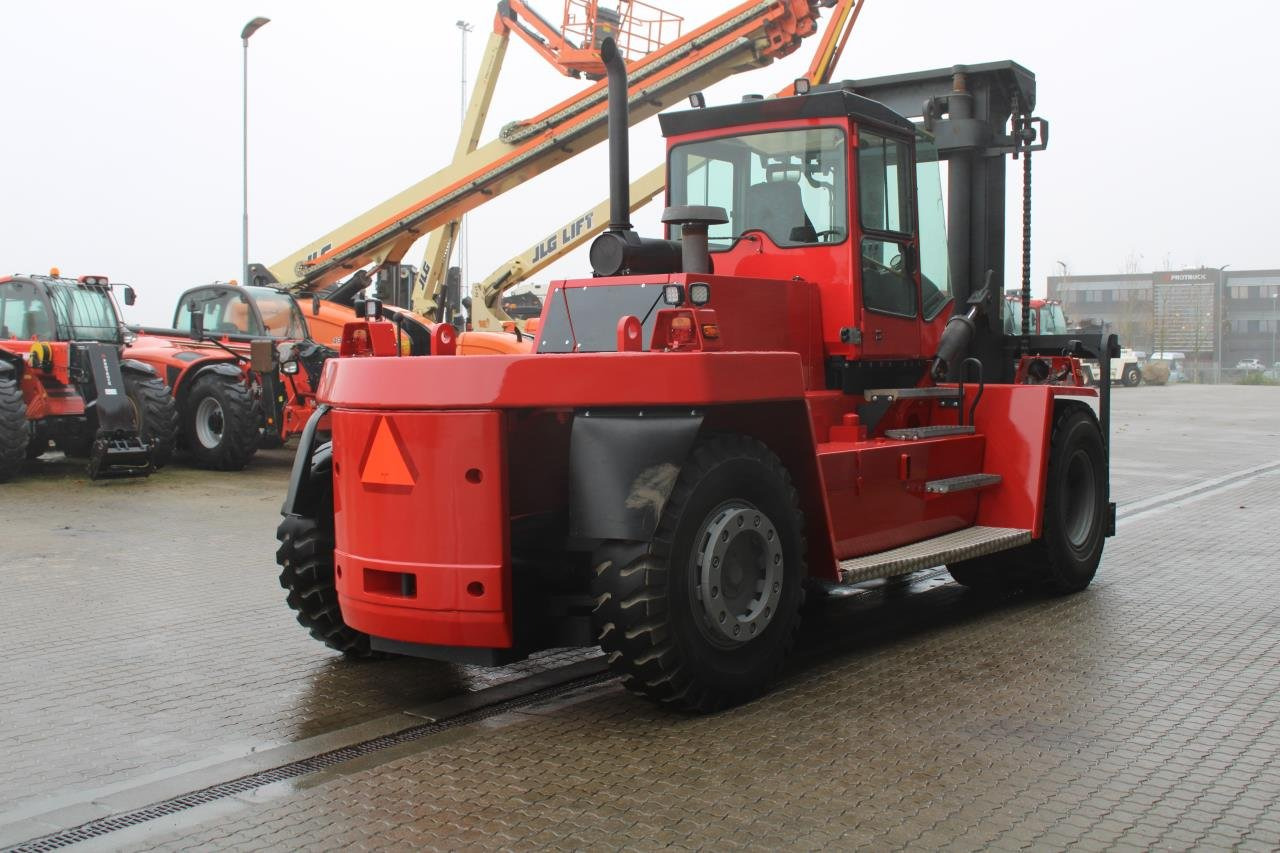Kalmar DCD200-12LB - Дизелов мотокар: снимка 3 Kalmar DCD200-12LB - Дизелов мотокар: снимка 3