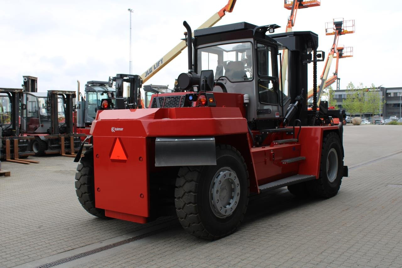 Kalmar DCD200-12LB - Дизелов мотокар: снимка 3 Kalmar DCD200-12LB - Дизелов мотокар: снимка 3