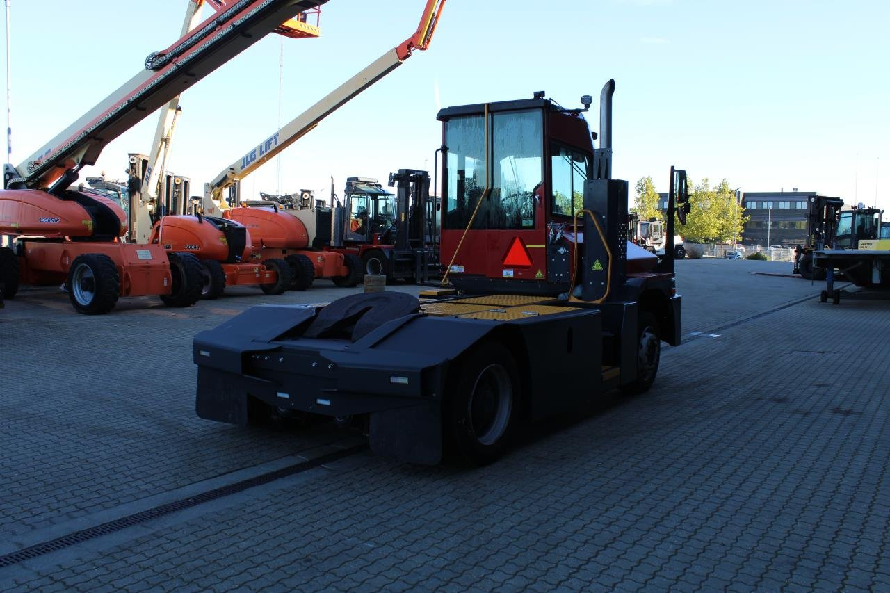 Kalmar T2I 4X2 - Терминален влекач: снимка 3 Kalmar T2I 4X2 - Терминален влекач: снимка 3