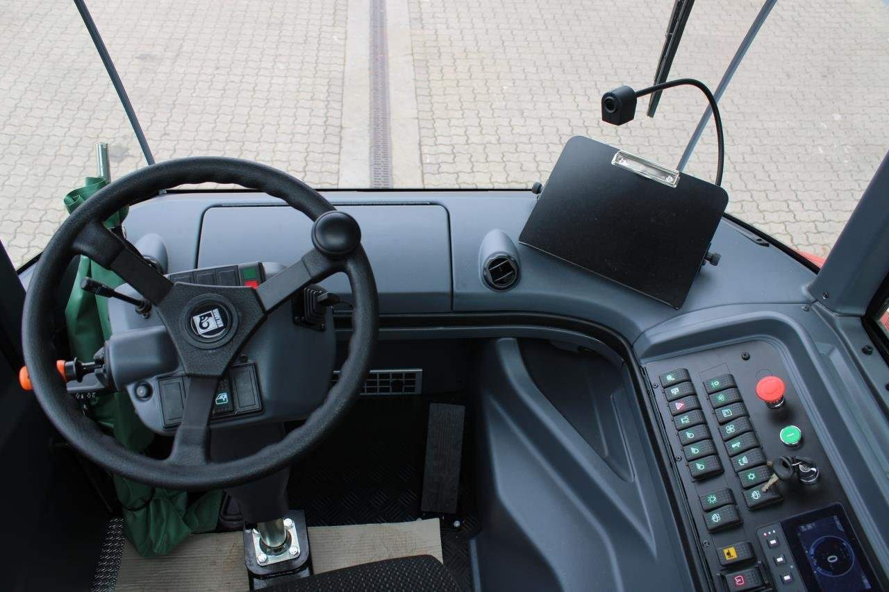 Kalmar TRL618I 4X4 - Терминален влекач: снимка 4 Kalmar TRL618I 4X4 - Терминален влекач: снимка 4