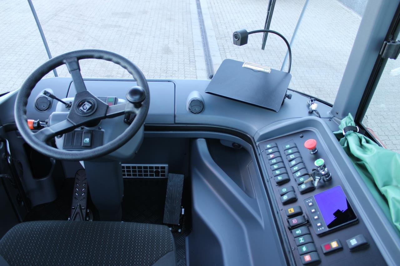 Kalmar TRL618I 4X4 - Терминален влекач: снимка 4 Kalmar TRL618I 4X4 - Терминален влекач: снимка 4