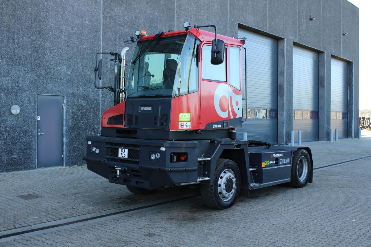 Kalmar TRL618I 4X4 - Терминален влекач: снимка 2 Kalmar TRL618I 4X4 - Терминален влекач: снимка 2