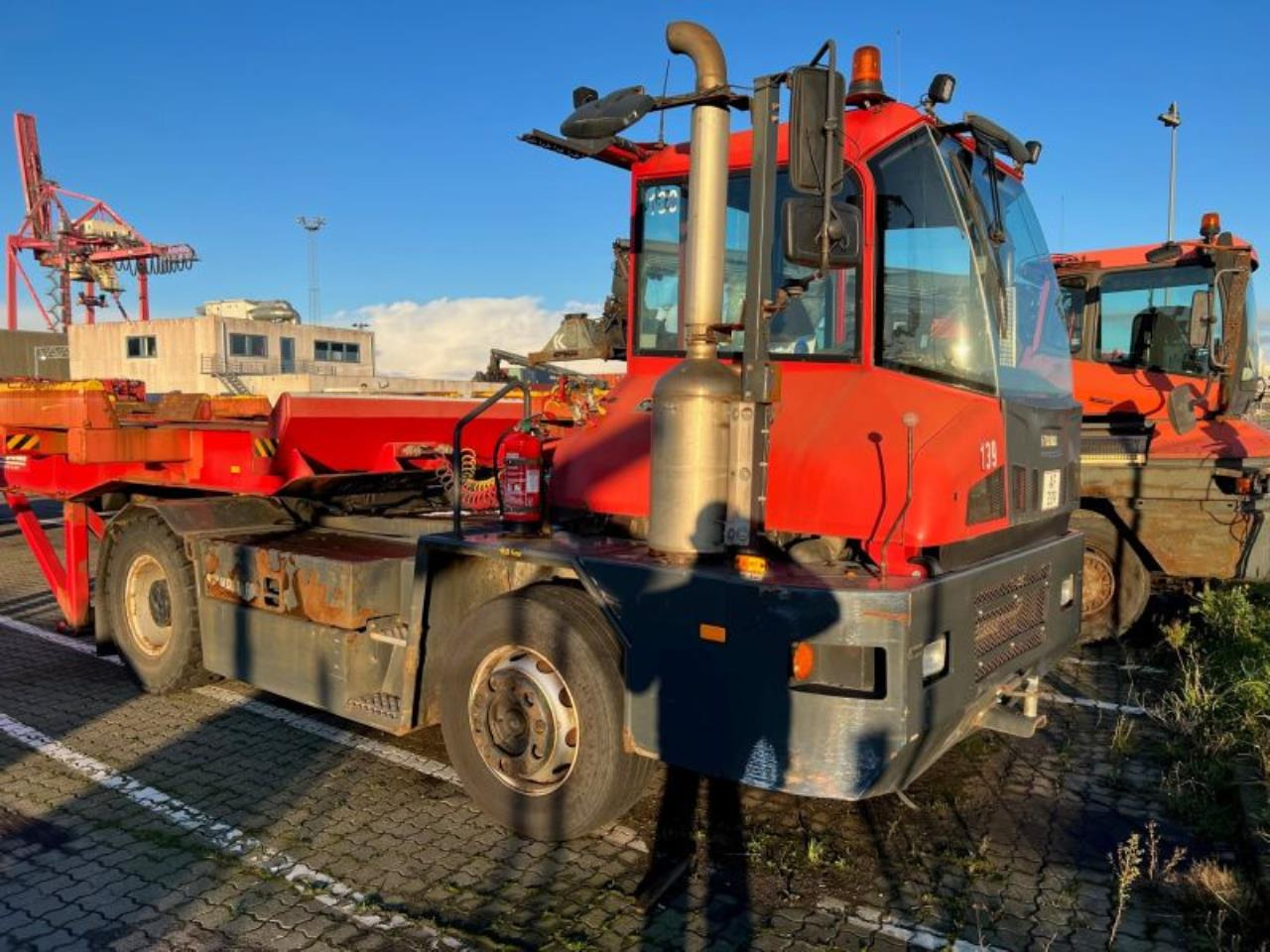Kalmar TT618I - Терминален влекач: снимка 1 Kalmar TT618I - Терминален влекач: снимка 1