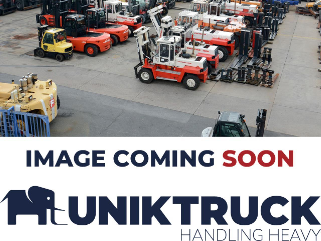 MOL RM255 4X4 - Терминален влекач: снимка 1 MOL RM255 4X4 - Терминален влекач: снимка 1