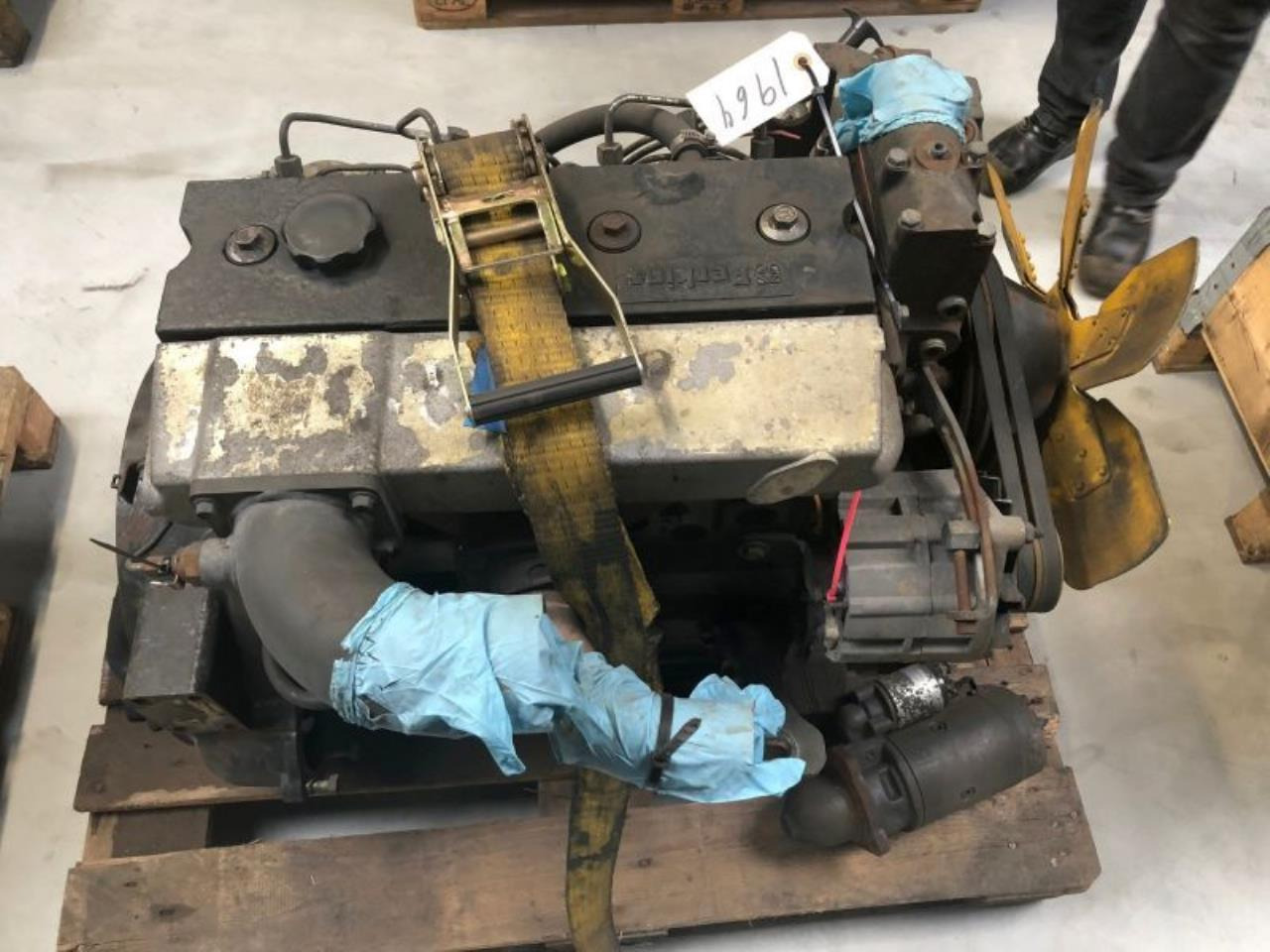 Perkins 1104T - Двигател: снимка 1 Perkins 1104T - Двигател: снимка 1