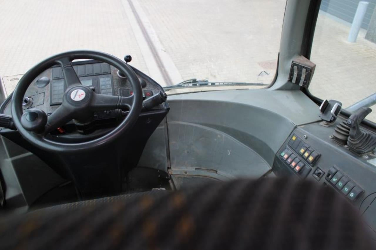 Terberg RT222 - Терминален влекач: снимка 4 Terberg RT222 - Терминален влекач: снимка 4