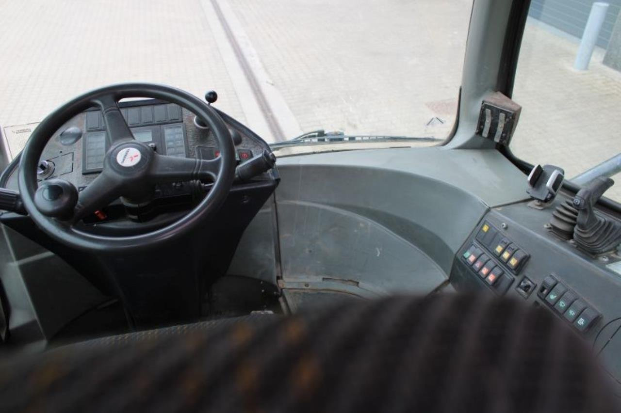 Terberg RT222 - Терминален влекач: снимка 4 Terberg RT222 - Терминален влекач: снимка 4