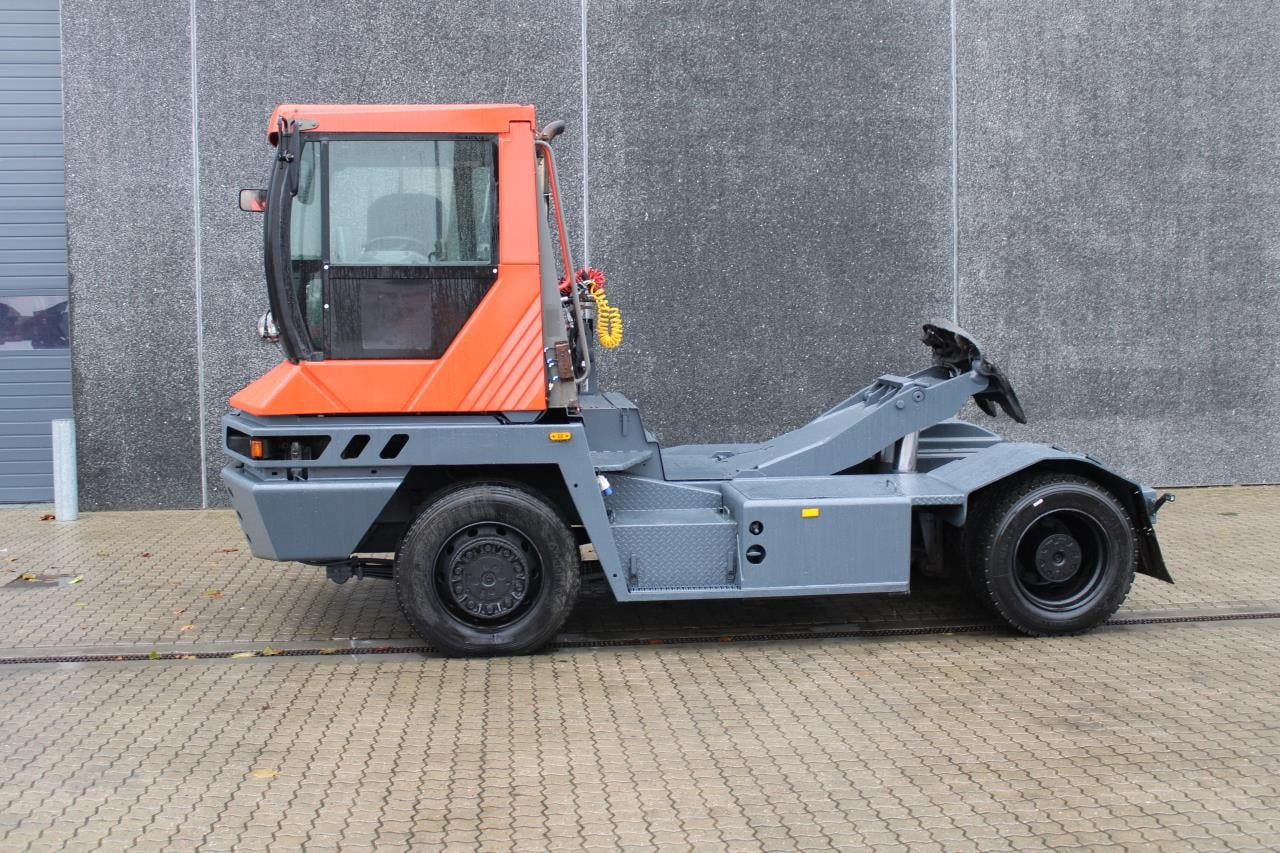 Terberg RT222 - Терминален влекач: снимка 1 Terberg RT222 - Терминален влекач: снимка 1