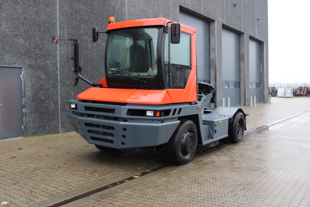 Terberg RT222 - Терминален влекач: снимка 2 Terberg RT222 - Терминален влекач: снимка 2