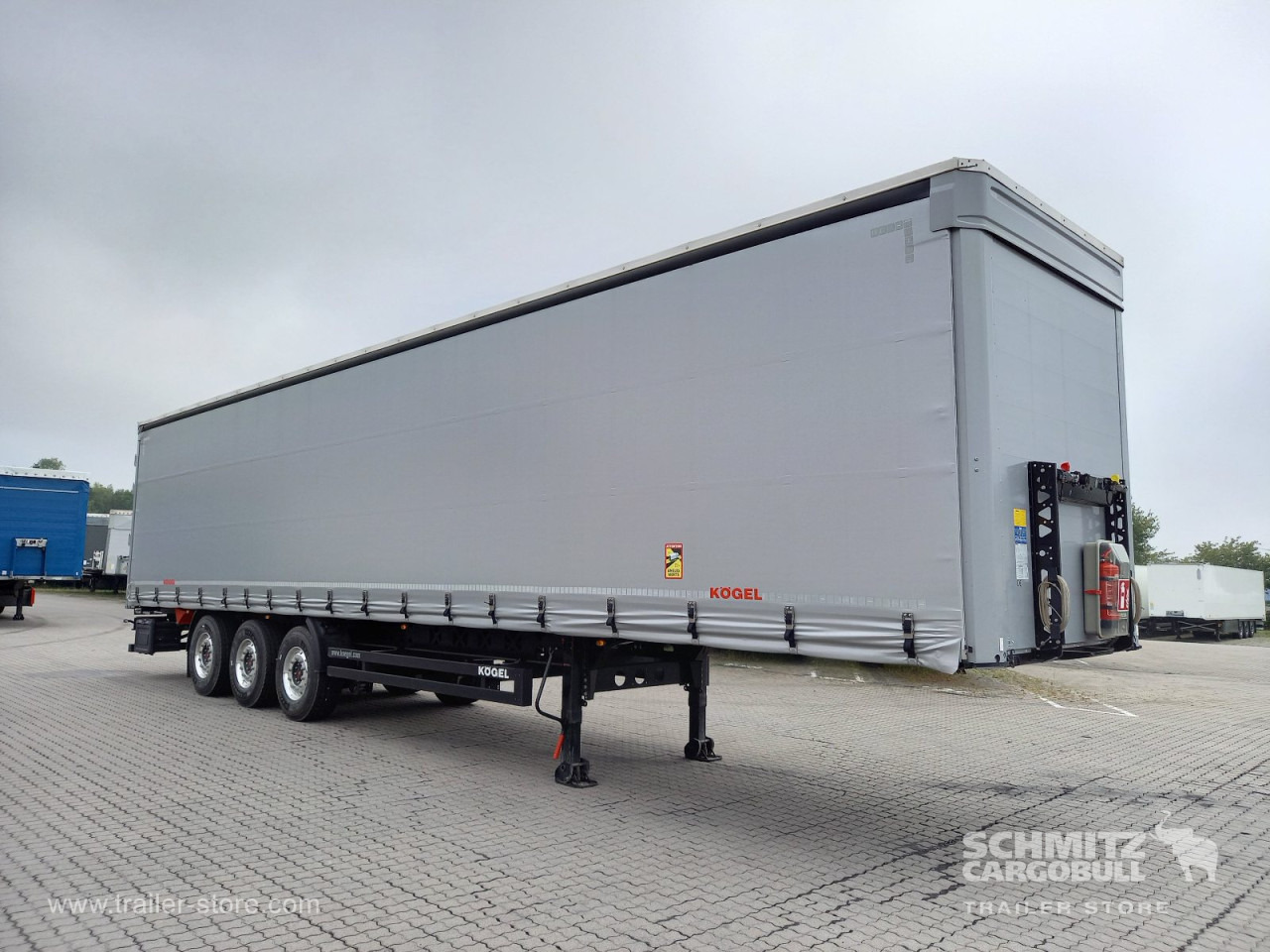 KOEGEL Auflieger Curtainsider Coil - Брезентово полуремарке: снимка 1 KOEGEL Auflieger Curtainsider Coil - Брезентово полуремарке: снимка 1
