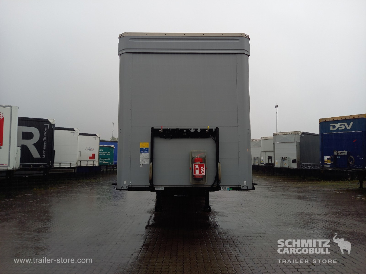 KOEGEL Auflieger Curtainsider Mega - Брезентово полуремарке: снимка 2 KOEGEL Auflieger Curtainsider Mega - Брезентово полуремарке: снимка 2