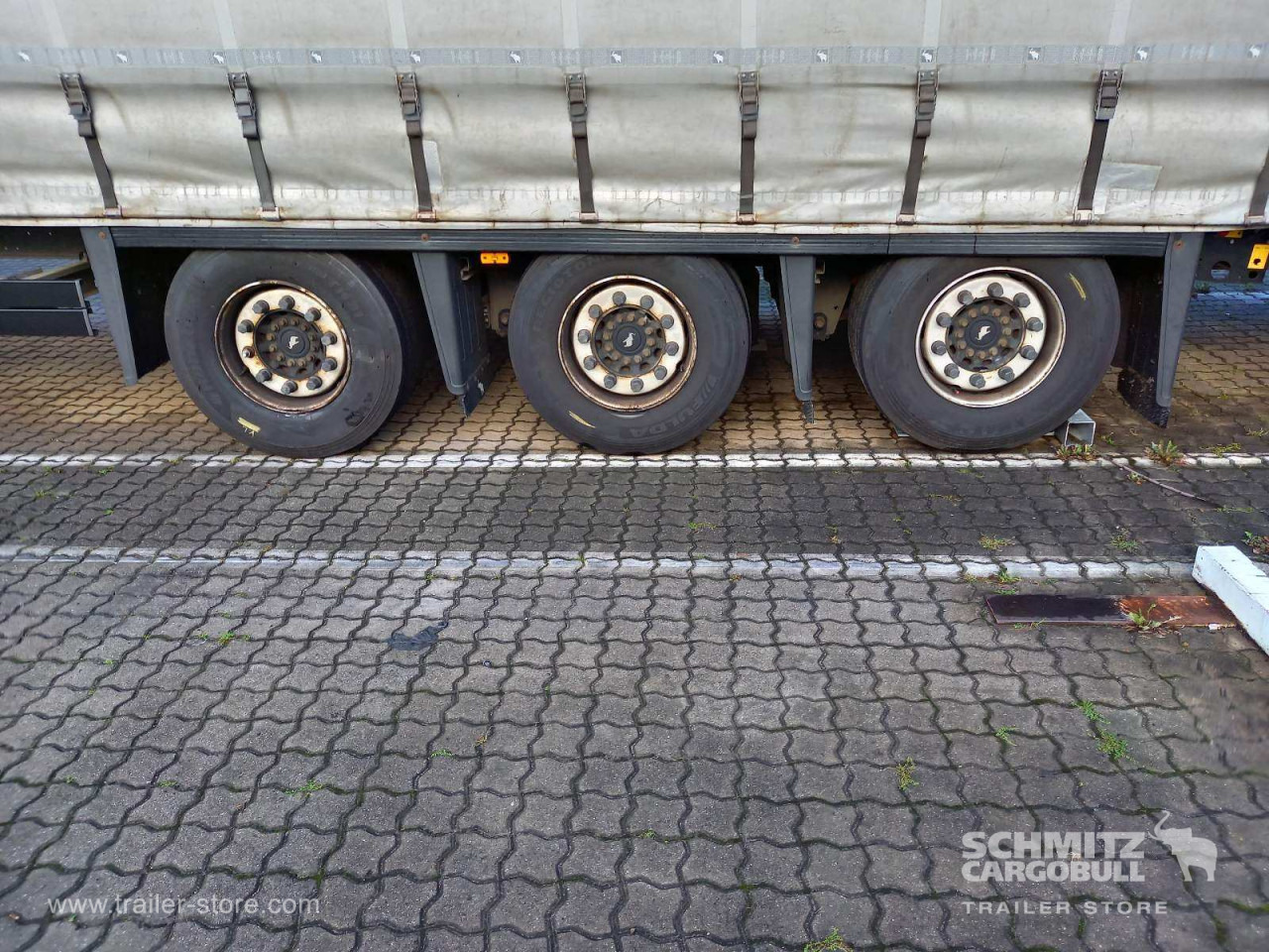 SCHMITZ Auflieger Curtainsider Mega - Брезентово полуремарке: снимка 3 SCHMITZ Auflieger Curtainsider Mega - Брезентово полуремарке: снимка 3
