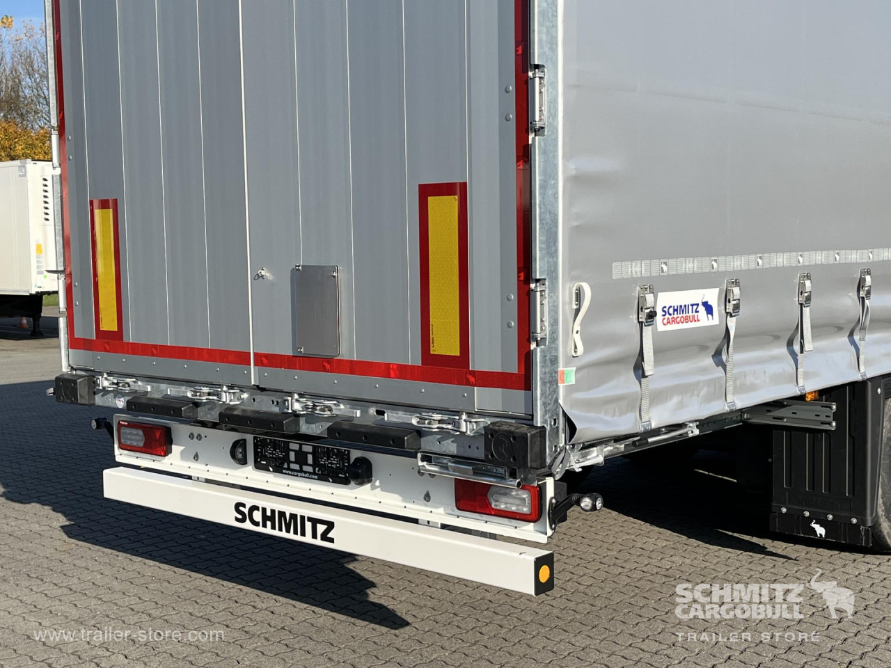 SCHMITZ Auflieger Curtainsider Mega - Брезентово полуремарке: снимка 2 SCHMITZ Auflieger Curtainsider Mega - Брезентово полуремарке: снимка 2