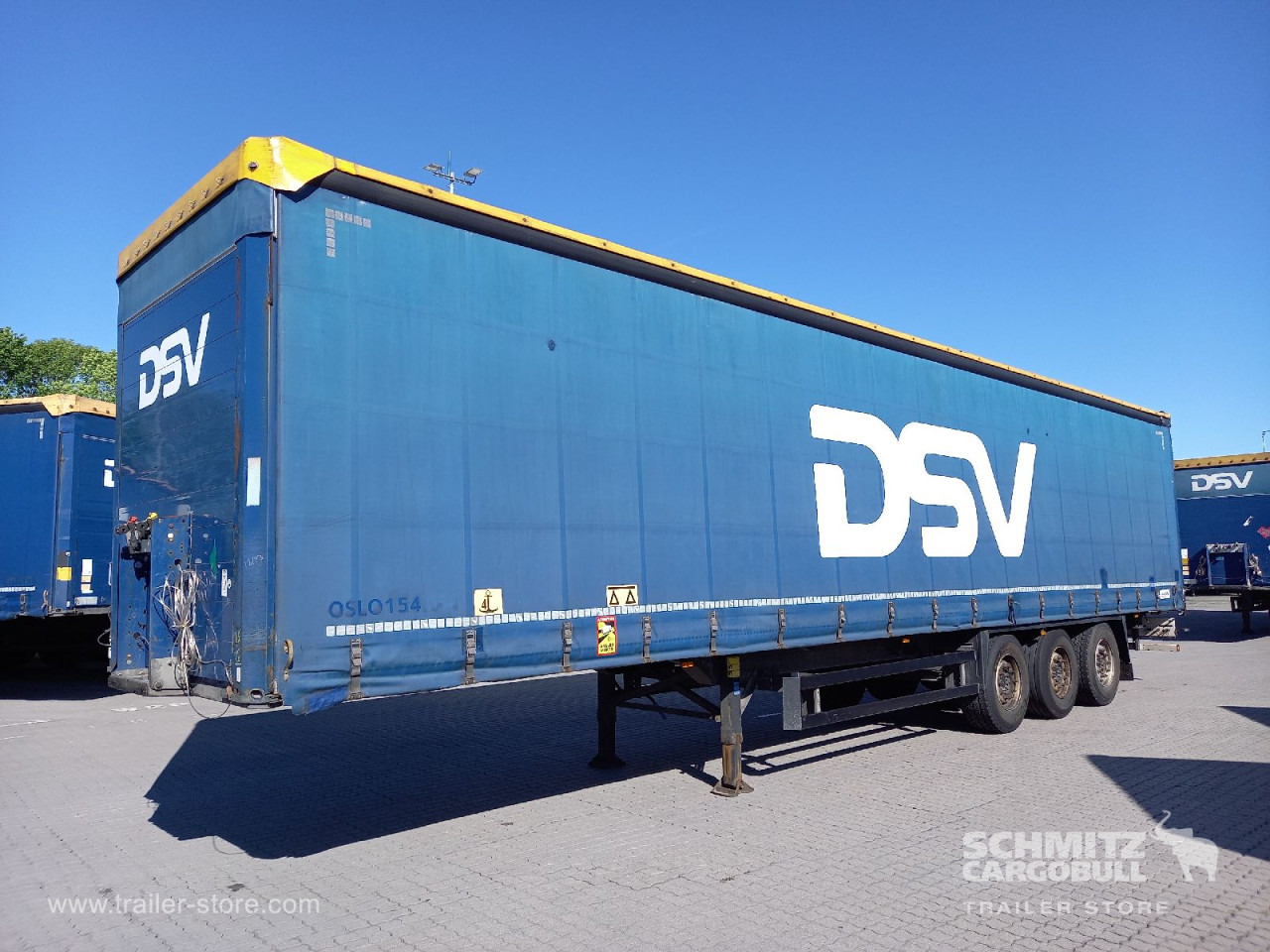 SCHMITZ Auflieger Curtainsider Standard - Брезентово полуремарке: снимка 1 SCHMITZ Auflieger Curtainsider Standard - Брезентово полуремарке: снимка 1